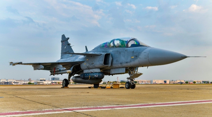 Перу выбирает истребитель: шведский Gripen бросает вызов Rafale и F-16