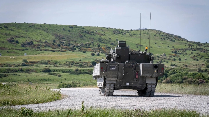 Британские ББМ Ajax: эксплуатация приостановлена из-за чрезмерного шума и вибрации