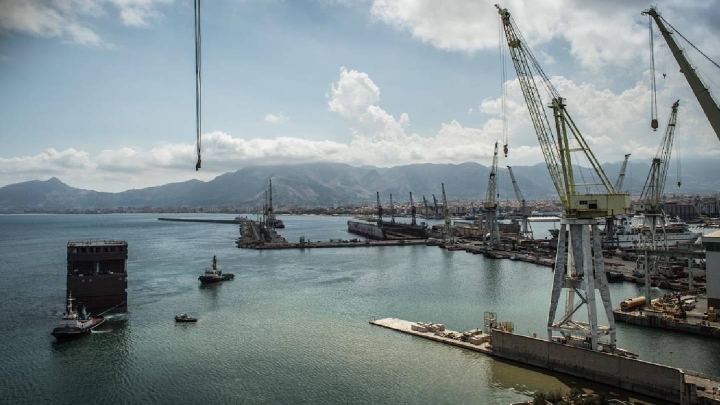 Fincantieri поставит ВМС Италии инновационное судно для подводных операций