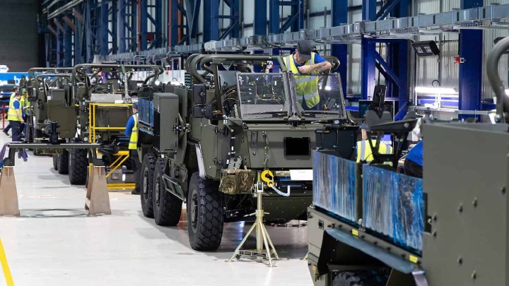 Девонпорт запускает производство Jackal 3 Extenda: усиление мобильности для Британской армии