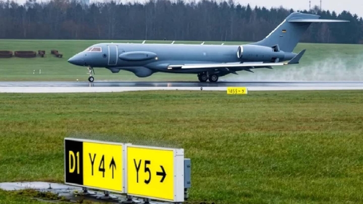 PEGASUS: первый самолет SIGINT прибыл в Германию для финальной интеграции